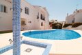Bungalow con piscina en la Costa del Sol