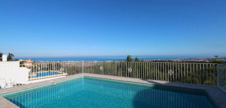 MP 420 Modern villa for 5 persons with a private pool and sea views near Dénia on the Costa Blanca