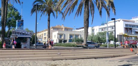 RS 105/1 Appartement pour 2/4 personnes avec vue sur la mer sur la promenade de la plage de Rosas sur la Costa Brava