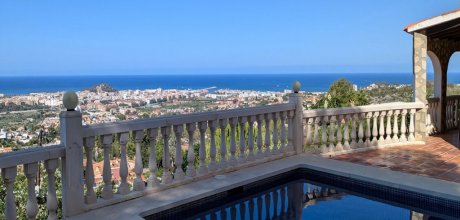 DE 804 Modern holiday home for 8 persons with private pool and sea views in Dénia on the Costa Blanca