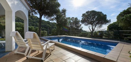 LL 802 Holiday villa for 7 persons with private pool in Spain on the Costa Brava near Lloret de Mar