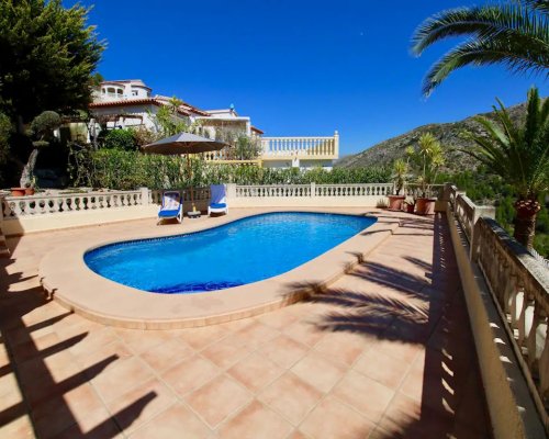 Ihr Traumurlaub in Spanien: stilvolle Ferienvilla für 6 Personen an der Costa Blanca