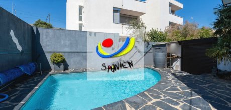 LA 149 Modern apartment for 6 persons with private pool in Llançà on the Costa Brava