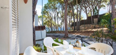 PA 109/3 Apartment near the beach for 2/4 persons with sea views in Llafranc on the Costa Brava