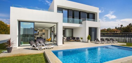 CL 827 Exclusive holiday villa for 8 persons with a private pool in Calpe on the Costa Blanca